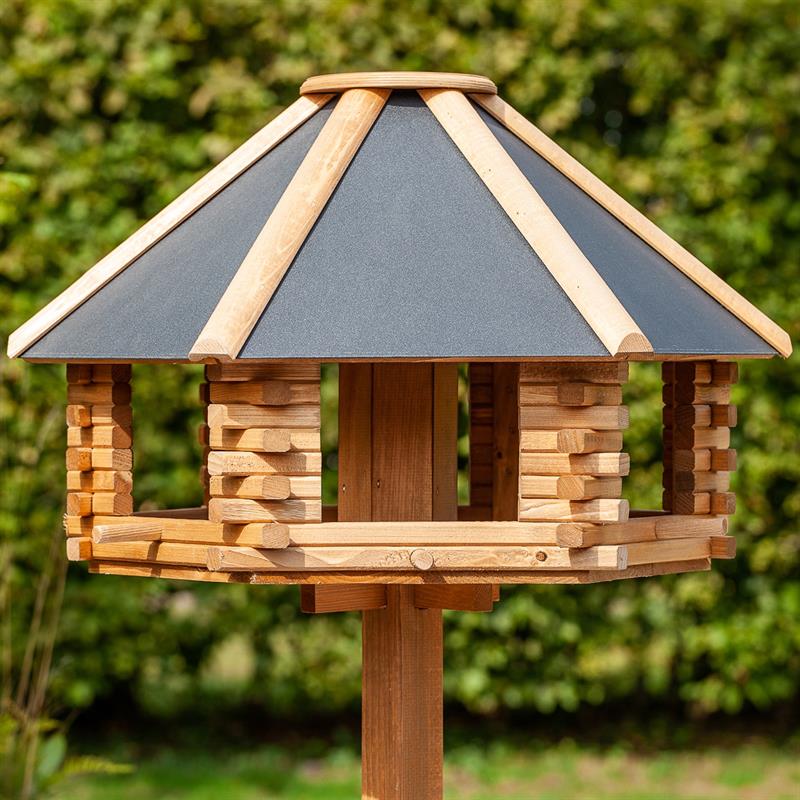 930300-1-voss.garden-tofta-high-quality-wooden-birdhouse-with-metal-roof.jpg