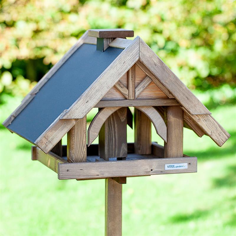 930311-1-voss.garden-birdhouse-bird-table-herte-metal-roof-incl-stand.jpg